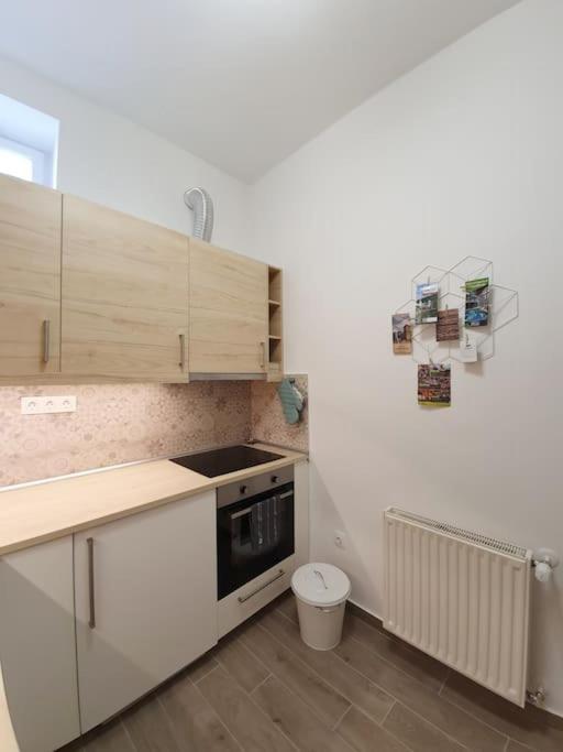 Andrea Apartman Miskolc Belvarosaban Zewnętrze zdjęcie