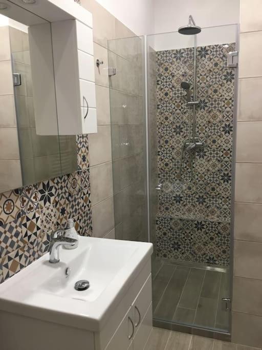 Andrea Apartman Miskolc Belvarosaban Zewnętrze zdjęcie
